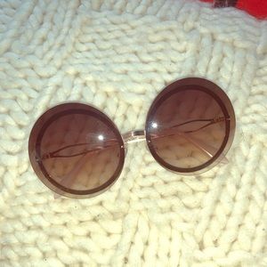 Casual sunglasses in good condition ✨
